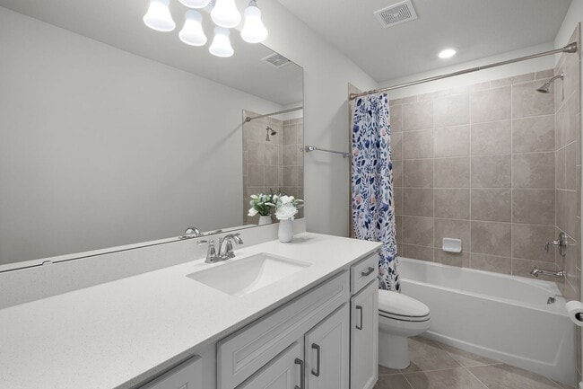 Building Photo - Luxury Living for Lease – 5BR Home with Of...
