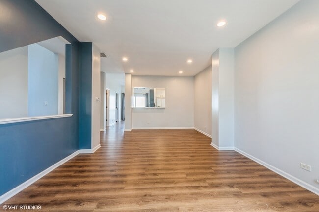 Building Photo - 1419 New Haven Dr