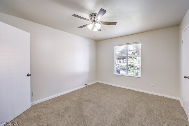 Building Photo - 2200 S Fort Apache Rd