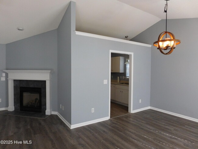 Building Photo - 205 Sellhorn Blvd