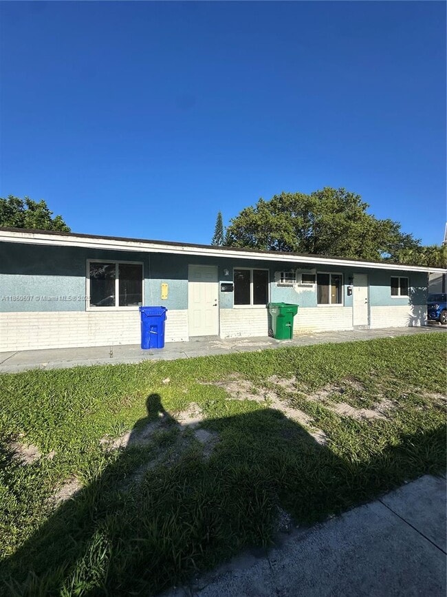 Building Photo - 2891 NW 13th Ct