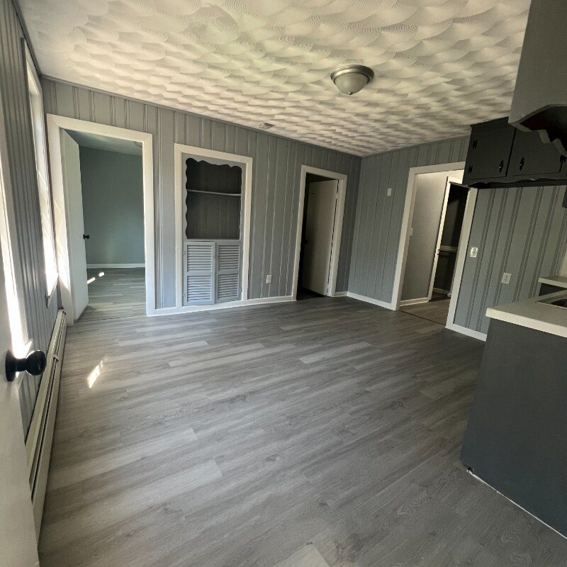 Building Photo - 74 Oak St