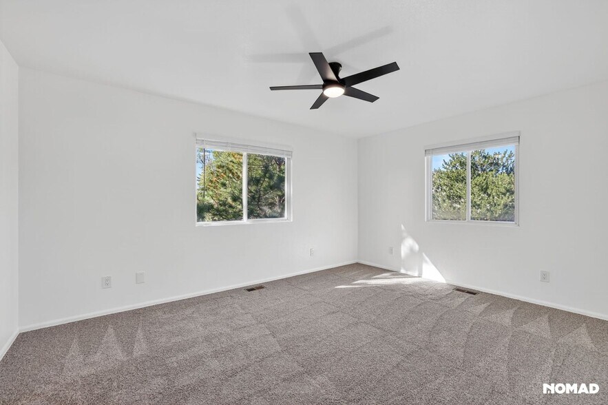 Building Photo - 788 Century Ln