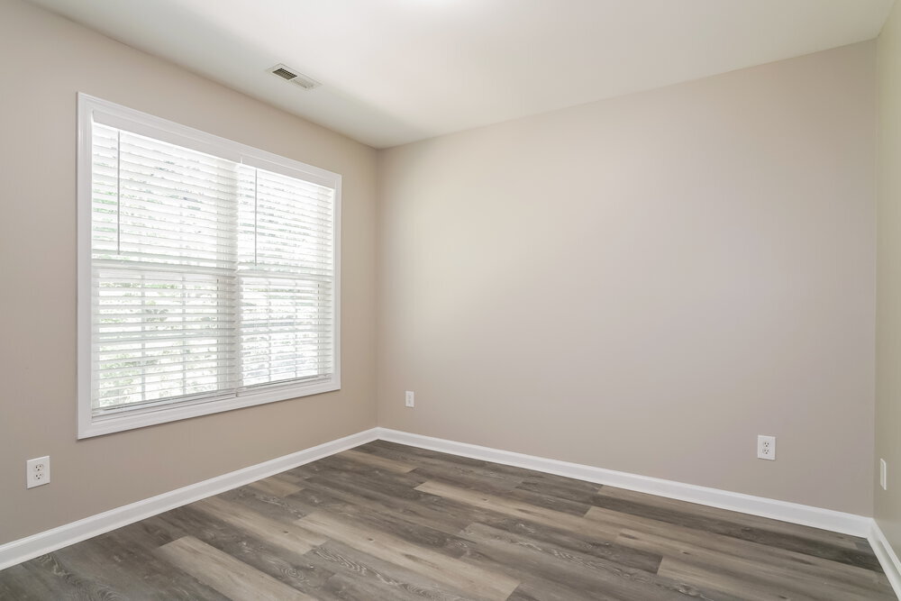 Building Photo - 8137 Marshall Brae Dr