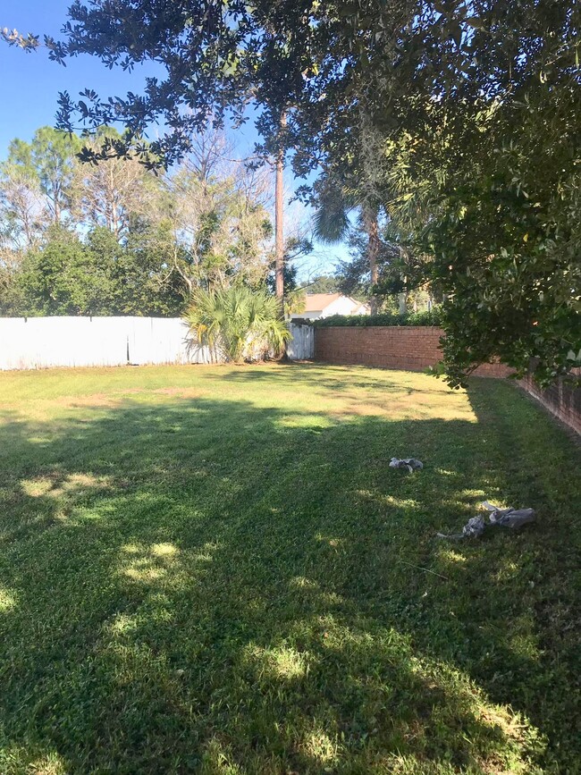 Building Photo - 12107 Bellsworth Way