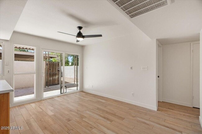 Building Photo - 7803 E Vernon Ave