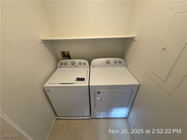 Building Photo - 6570 Bucking Horse Ln