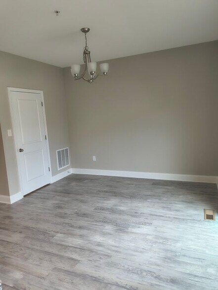 Building Photo - 15116 Hogshead Way