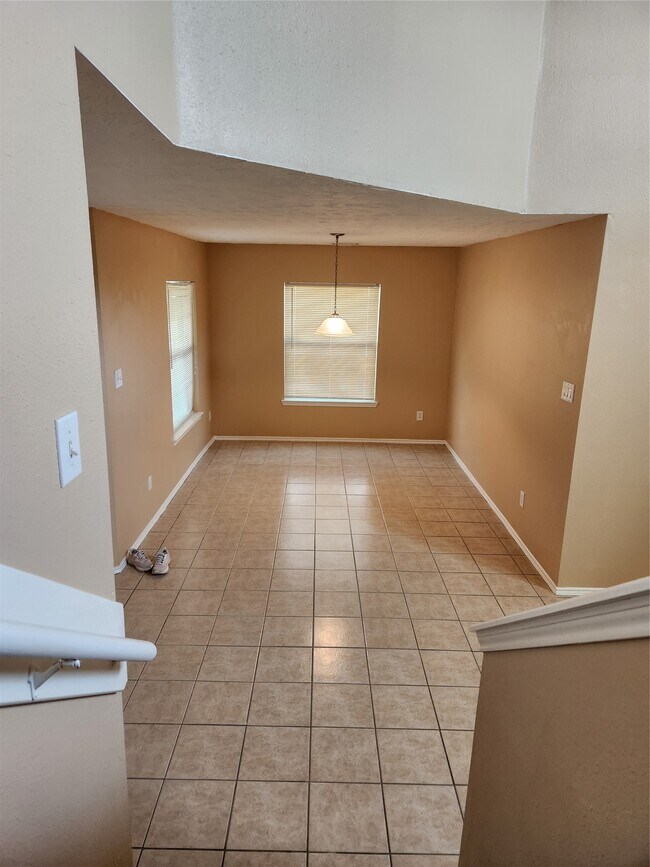 Building Photo - 7346 Cypress Pr Dr