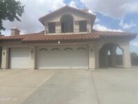 Building Photo - 325 Rainbow Terrace