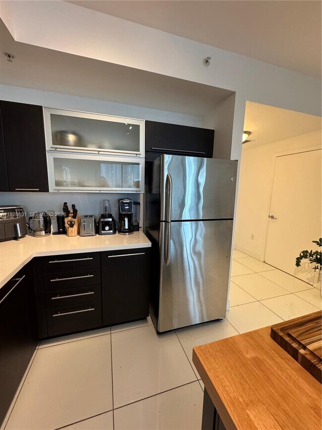 Building Photo - 90 SW 3rd St