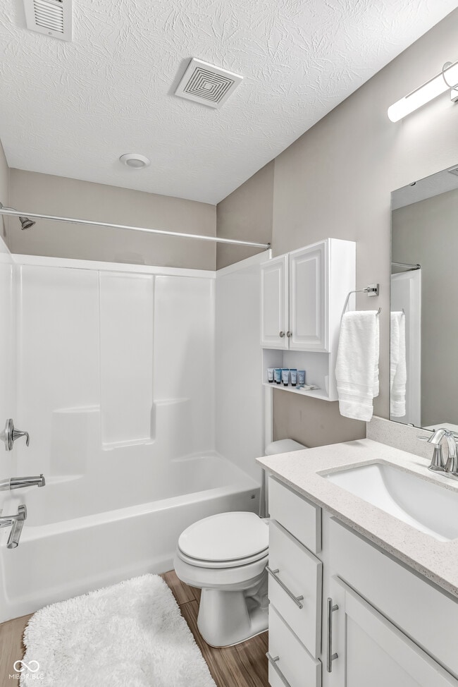 Building Photo - 8244 Bostic Dr