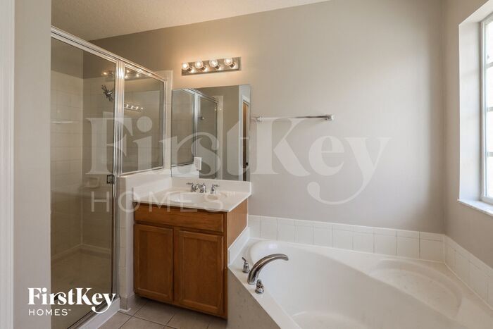 Building Photo - 13916 SW 278th Ln