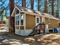 Building Photo - Tiny home available now in Kings Beach!