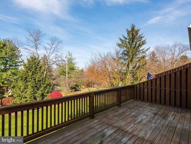 Building Photo - 109 Driftwood Ln