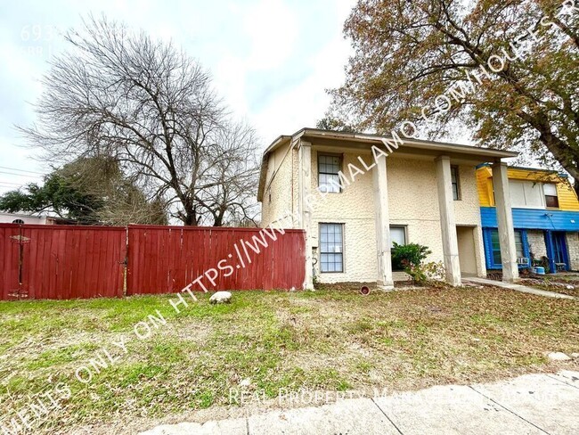 Building Photo - 6938 Neston