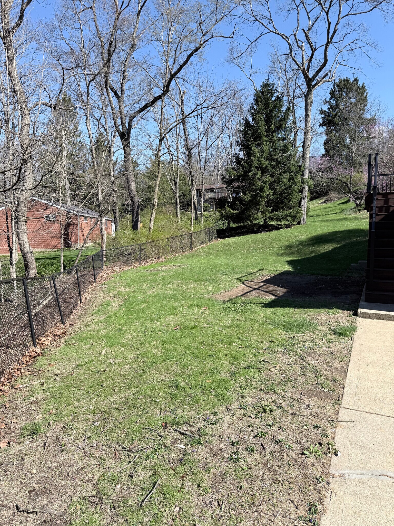 Building Photo - 3295 Woodhaven Dr