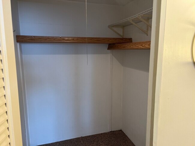 Building Photo - 800 Governors Dr