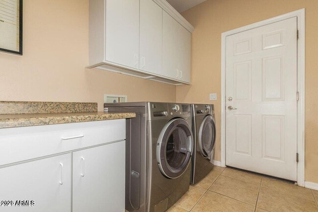 Building Photo - 5118 W Swayback Pass