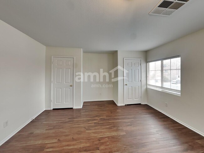 Building Photo - 7592 Mermaid Song Ct