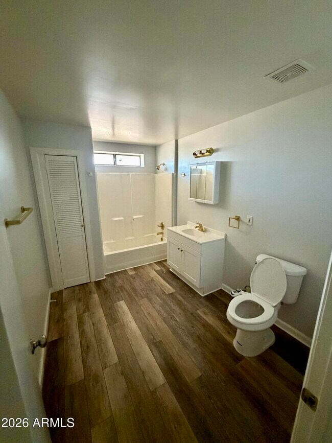 Building Photo - 8659 W Calle Lejos