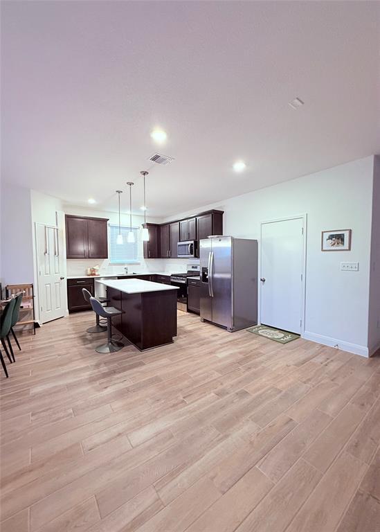 Building Photo - 513 Senca Pk