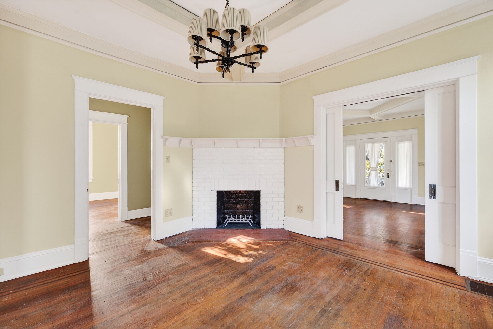 Building Photo - 300 Oxford Pl NE