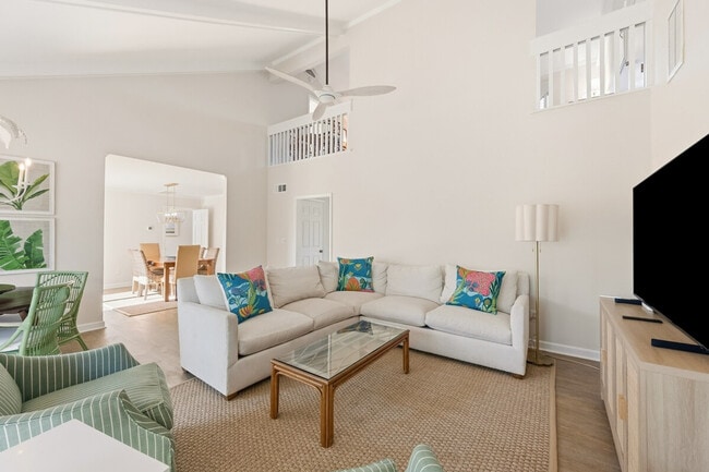 Building Photo - 162 Pioneer Loop