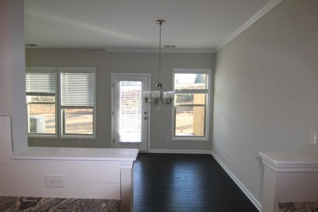 Building Photo - 7225 Heritage Oak Ct