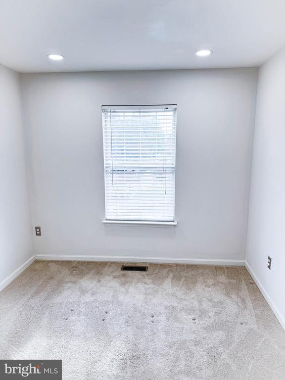 Building Photo - 5211 Duke Ct