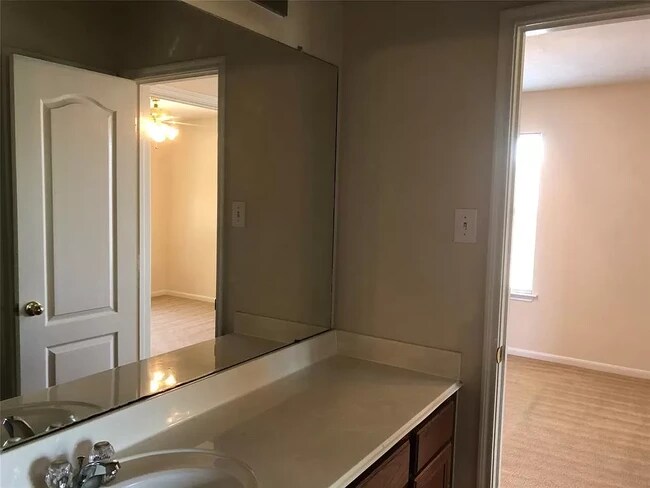 Building Photo - 11119 Mooring Ridge Ln