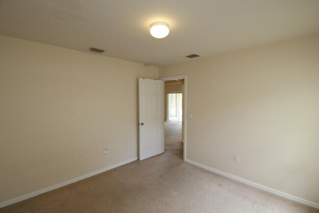 Building Photo - 885 Tavernier Cir NE