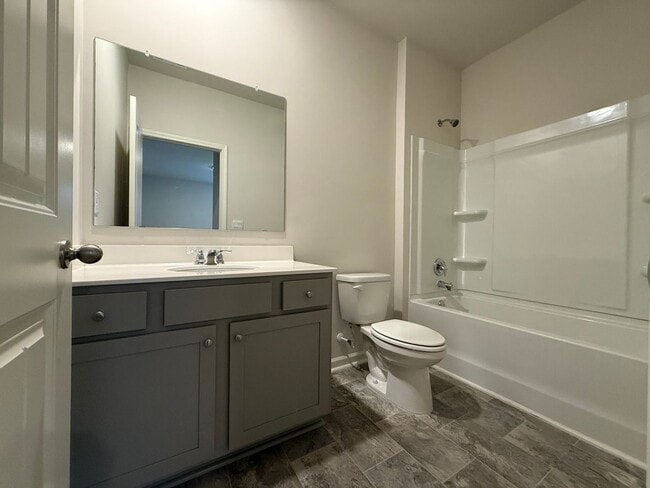 Building Photo - Beautiful and Spacious 5BR 4.5BA Home w/ Full Appliance Kitchen • Garage in Fairburn