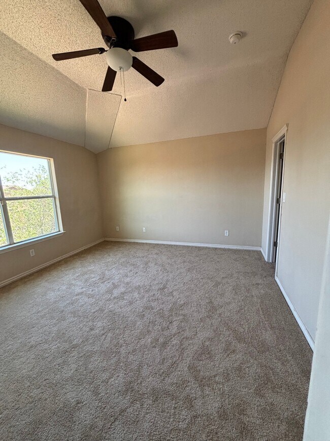 Building Photo - 2921 Pino Seco Pl