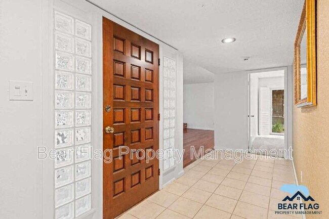 Building Photo - 7919 Ridgemont Dr