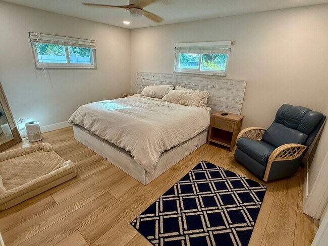 Building Photo - 1423 Appleton Ave