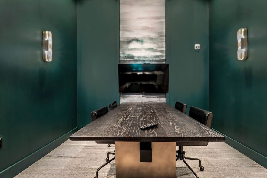 Building Photo - 617 N 12th St