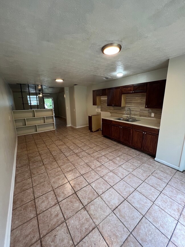 Building Photo - 7178 Conant Ave