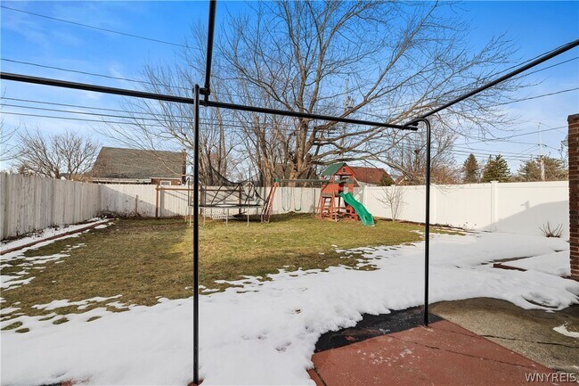 Building Photo - 94 Tudor Rd