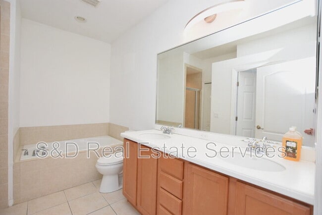 Building Photo - 6352 Sedgeford Dr