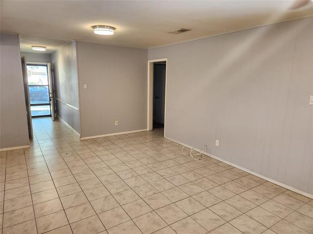 Building Photo - 3413 Urban Dr