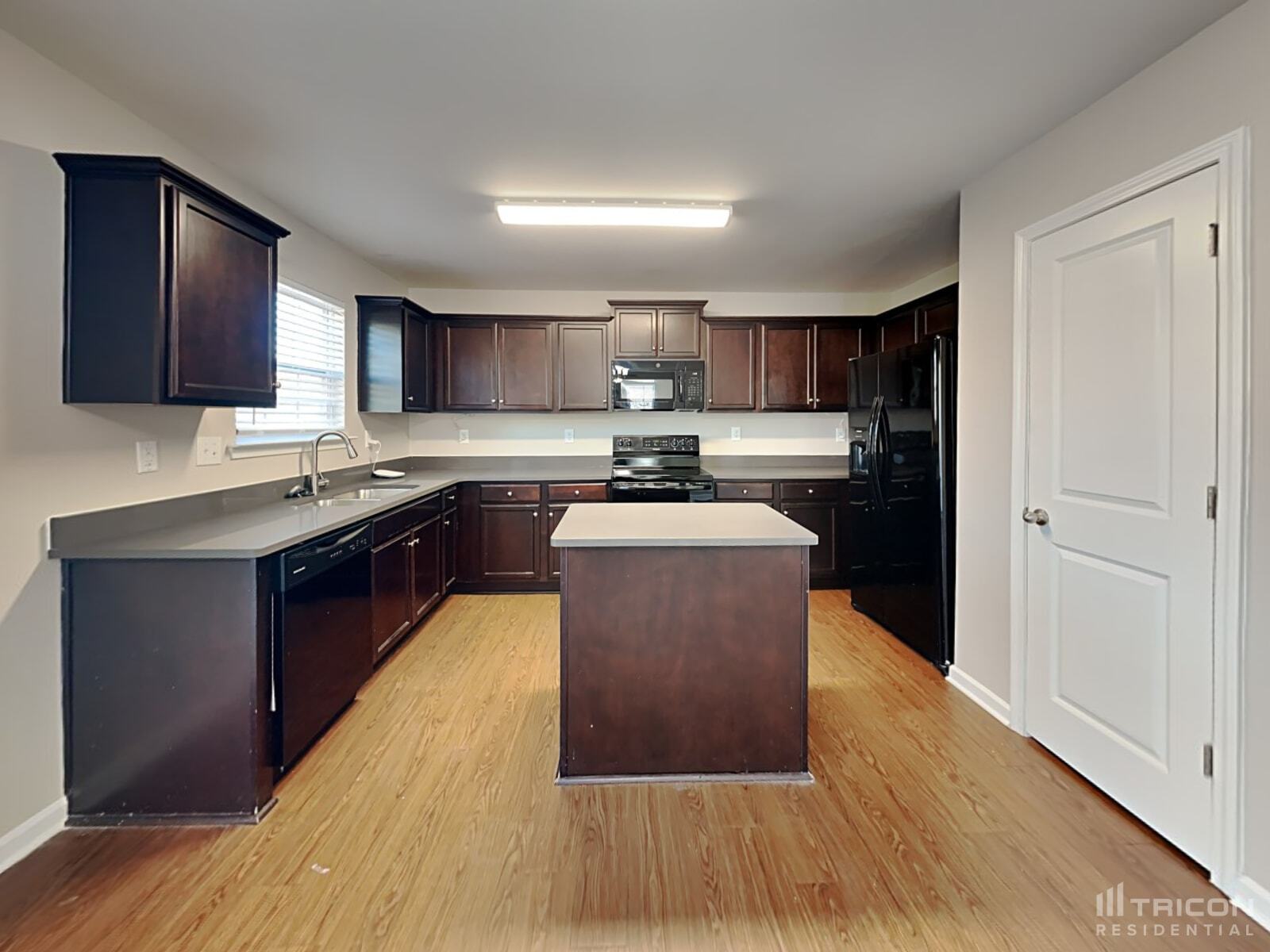 Building Photo - 2640 Cider Ridge Rd