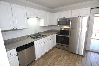 Building Photo - 2 Bed 1.5 Bath in Mepkin Place in West Ashley!