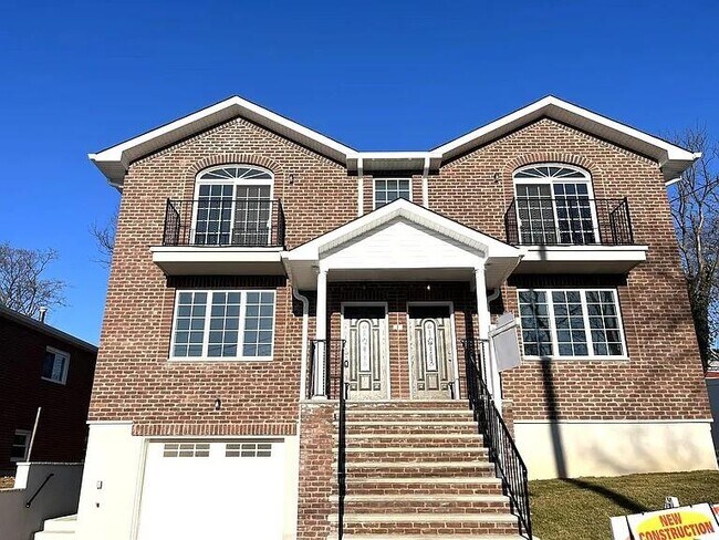Primary Photo - 37 Creston Pl