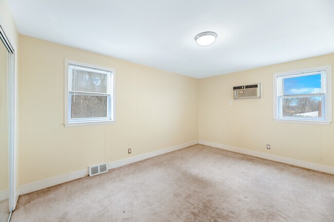 Building Photo - 12450 Knights Rd