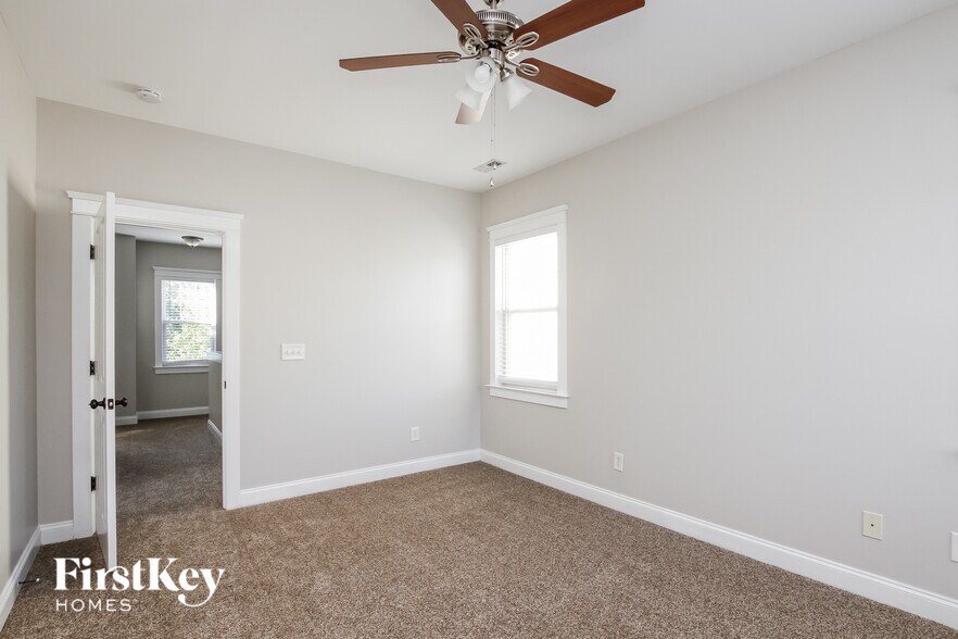 Building Photo - 8111 Townley Rd