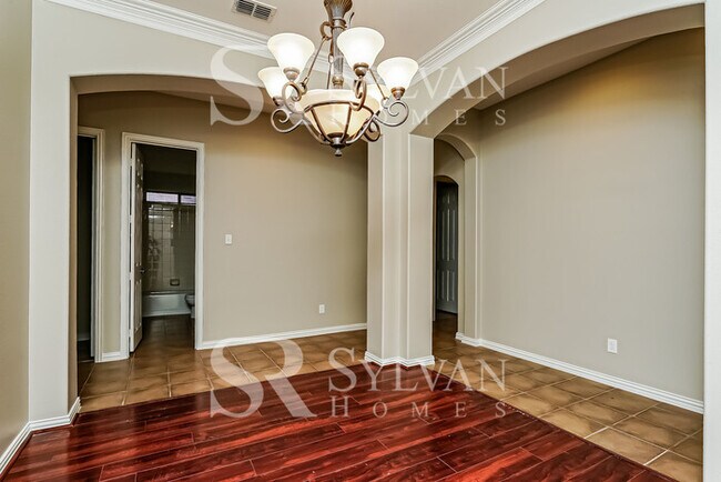 Building Photo - Gorgeous 4BR contemporary Home!