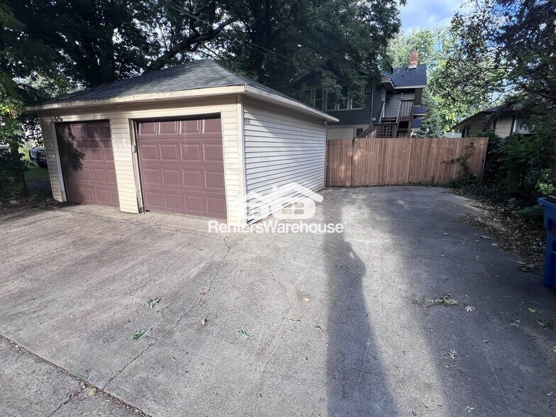 Building Photo - 3551 Grimes Ave N