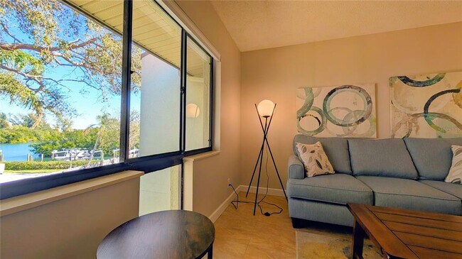 Building Photo - 1515 Pinellas Bayway S