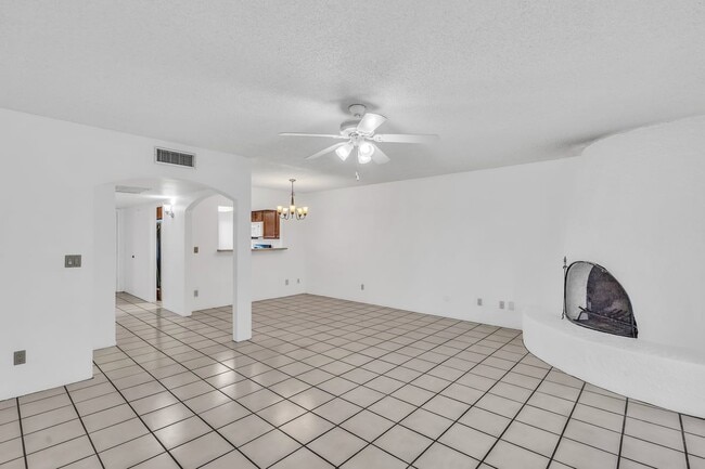 Building Photo - 7860 E Baker St